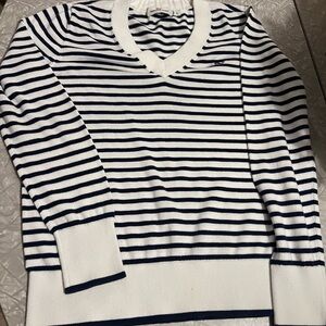 Vineyard Vines Small sweater